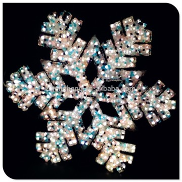 snowflake motif holiday decorative light