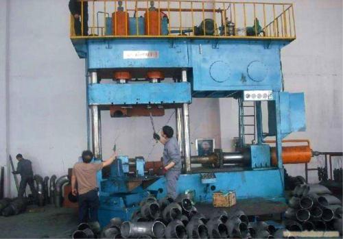 Hydraulic Metal Elbow Making Machine