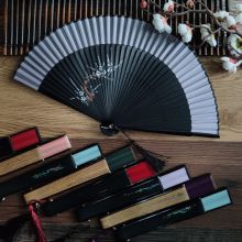 Vintage Retro Chinese Handmade Bamboo Fan with Hand-Painted Patterns - Black Handheld Fabric Fan