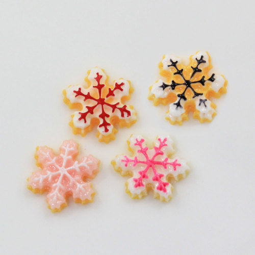 Vente chaude hiver Mini flocons de neige résine Cabochon perles à dos plat pour noël vacances ornements fête décor bricolage articles de jouet