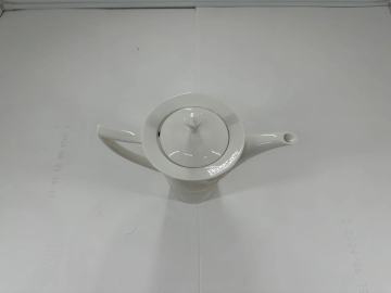 kettle Ceramic white with lid
