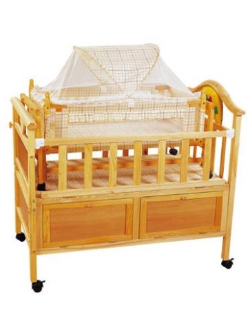 funcional wooden baby bed