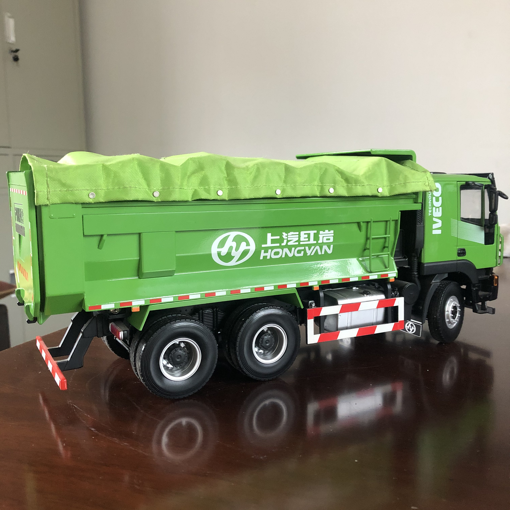 China Most popular scale model truck