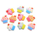 Pastel dulce más caliente fresa Flatback resina decoración artesanía simulación postre comida cabujón de cuentas para niños pinzas para el cabello Diy Deco