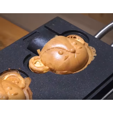 Mesin pembuat kerucut wafel bentuk taiyaki