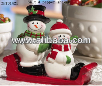 Christmas ceramic salt and pepper shaker set