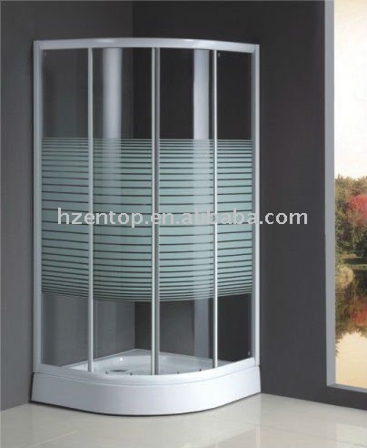 Shower enclosure with shower tray