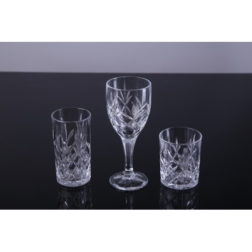 Verres à whisky en cristal et gobelets