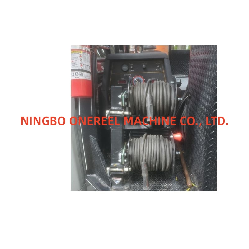 Double Welding Cable Reel (1) Double Welding Cable Reel (1)