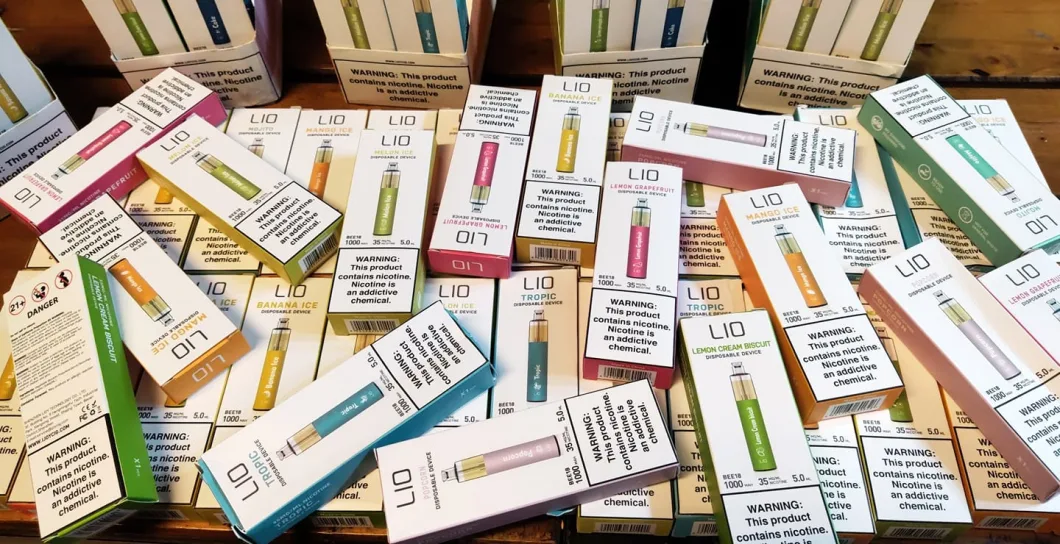 Lio Bee Disposable Vape Vaporizer Starter Kit Tobacco Flavor