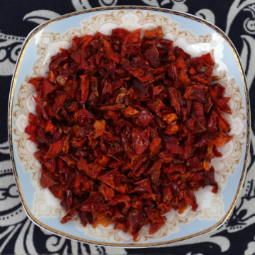 Red bell pepper granuels