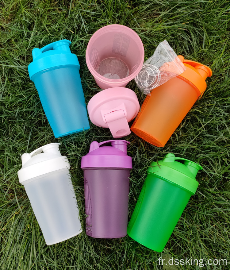 Logo personnalisé 400 ml tasse Shake Fitness Sports à eau réutilisables avec ballon à mélange