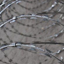 stainless steel CBT-60 concertina blade razor wire