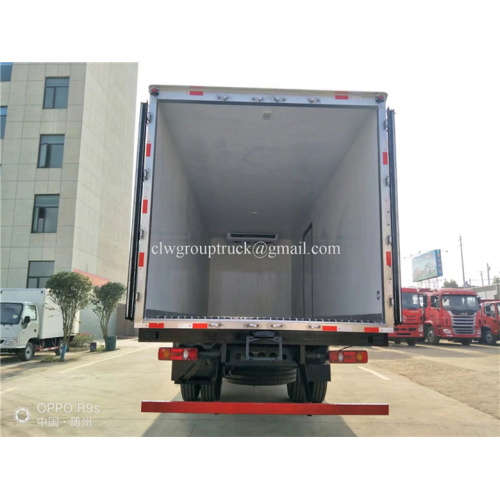 Dongfeng Refrigerator truck at specific temperatures