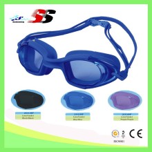 provide buyers with PC lens, silicone gasket and straps swim goggle comfortable to wear, waterproof swim goggle
