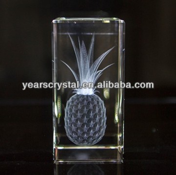 china supply yiwu years Crystal Hawaiian Pineapple with 3D laser engraved(R-2243)