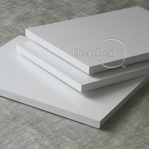 High glossy UV-stabilised rigid PVC sheet for billboard