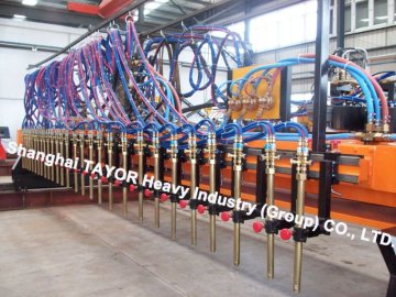 Multi-head stripe flame cutting machine