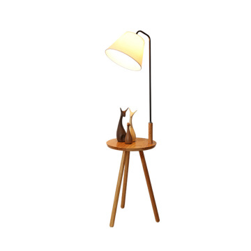 Lampes de chambre hautes en bois LEDER