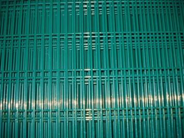 2.0m PVC Coated anti-climb 358 security fencing