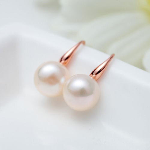 Simple And Exquisite Ear Stud Small Fresh Style Pearl Earrings