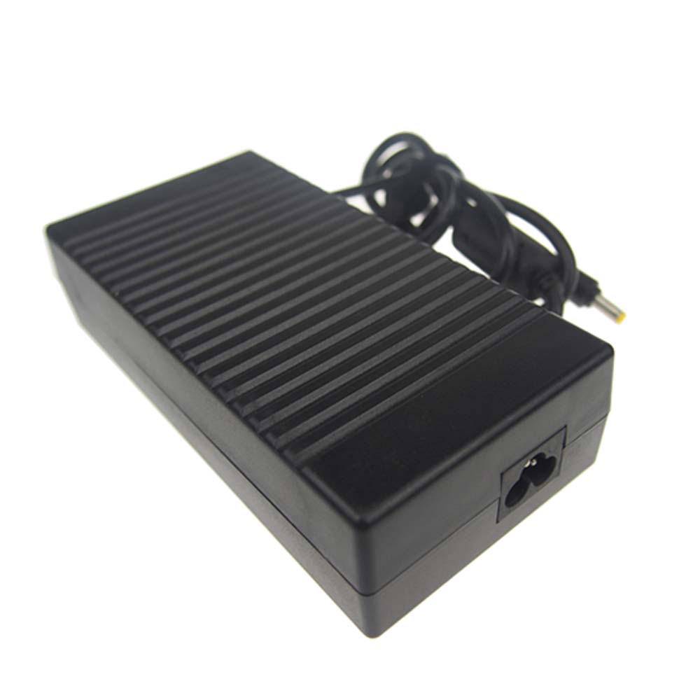 19V 7.1A ac adapter