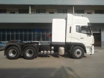 Pre-owned 6x4 Used DongfengTractor Truck Head