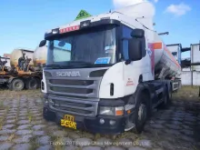 Hazardous Chemicals Liquid Transportation Scania P380 Used Trucks 6X4 Van Tractor Truck