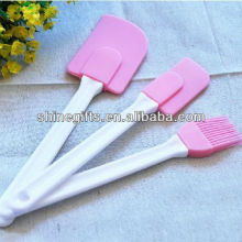 Silicone knife spatula