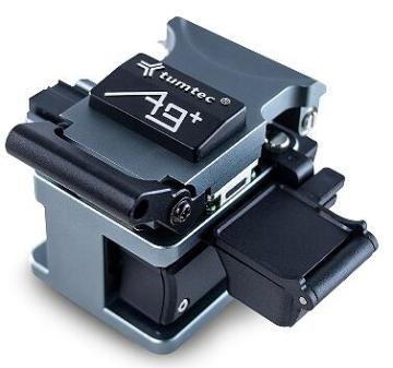 Smart automatic fiber cleaver