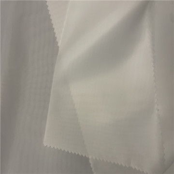 Pencelupan kain taffeta poliester yang digunakan untuk pelapis
