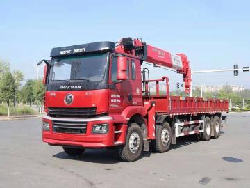CLW 8x4 crane truck, diesel type crane truck