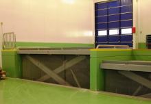 Loading dock lift gate