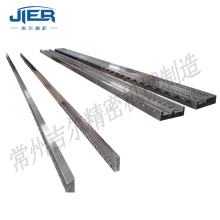 Lebar spinneret 1864mm diletupkan