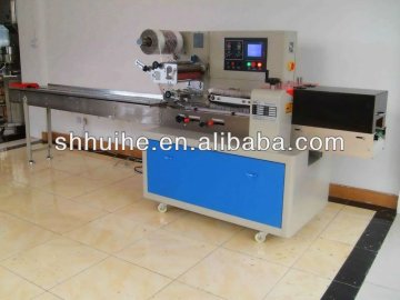 Biscuit packing machine without tray