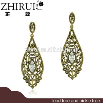 fashion design gold plated hanging zircon earrings