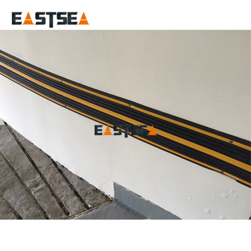 Black Reflective Rubber Guard for Corner Column Protection