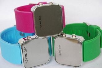 Durable Colorful Silicone Wristband Watch / Silicone Bracel