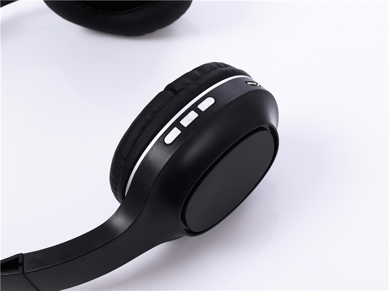 headphone stereo nirkabel dengan slot TF wireless stereo headphone with TF slot
