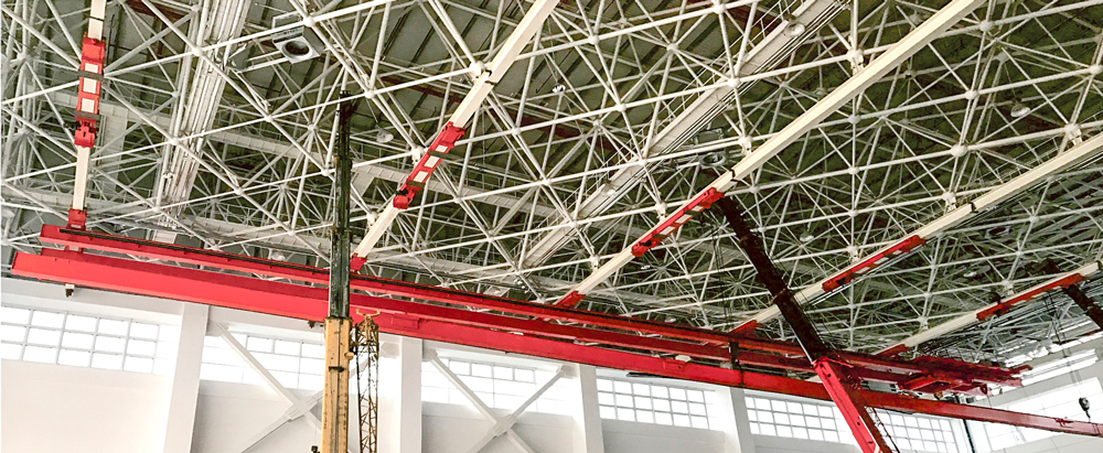 Large-span-suspension-crane-for-aircraft-workshop