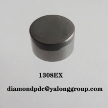 Leached PDC cutters for drilling bits