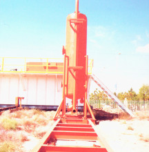 Mud gas separator for drilling