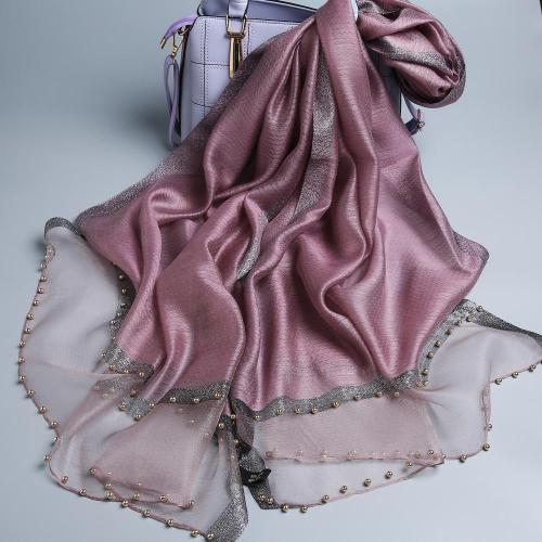真珠を象嵌した手作りのシルクウールスカーフ