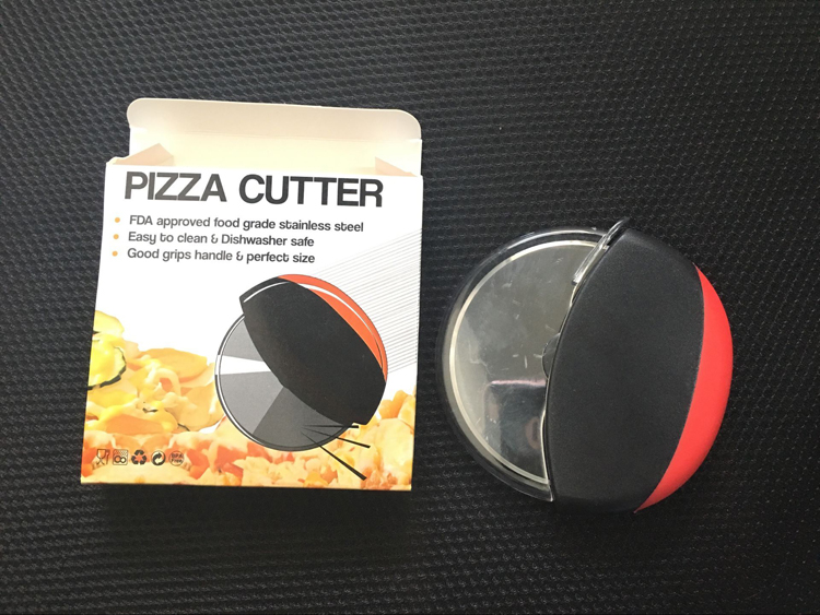 Stainless Steel Pizza Cutter Wheel Slicer with Protective Sliding Blade Guard