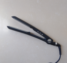 50W Magical Stone 110-240V Gorgeous Hair Straightener