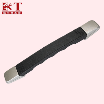 Soft Handle Design for Enhanced Travel Experience