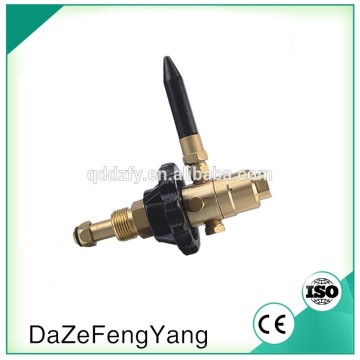 Brass balloon inflator