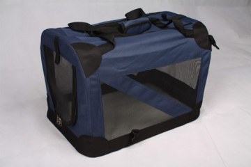 Pet carrier/dog carrier