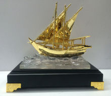 24k Gold Plating Metal Golden Ship Model , Arab Business Ship Model