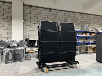 Dual 12-inch Active Line Array Speakers